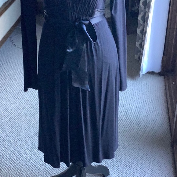 Navy blue dress, long sleeve  . - Picture 5 of 5